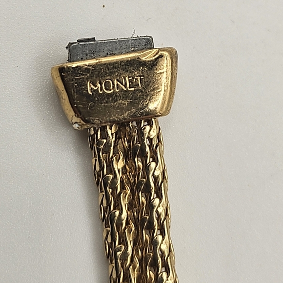 Vtg Signed Monet  Bracelet -7.5" - Picture 2 of 5
